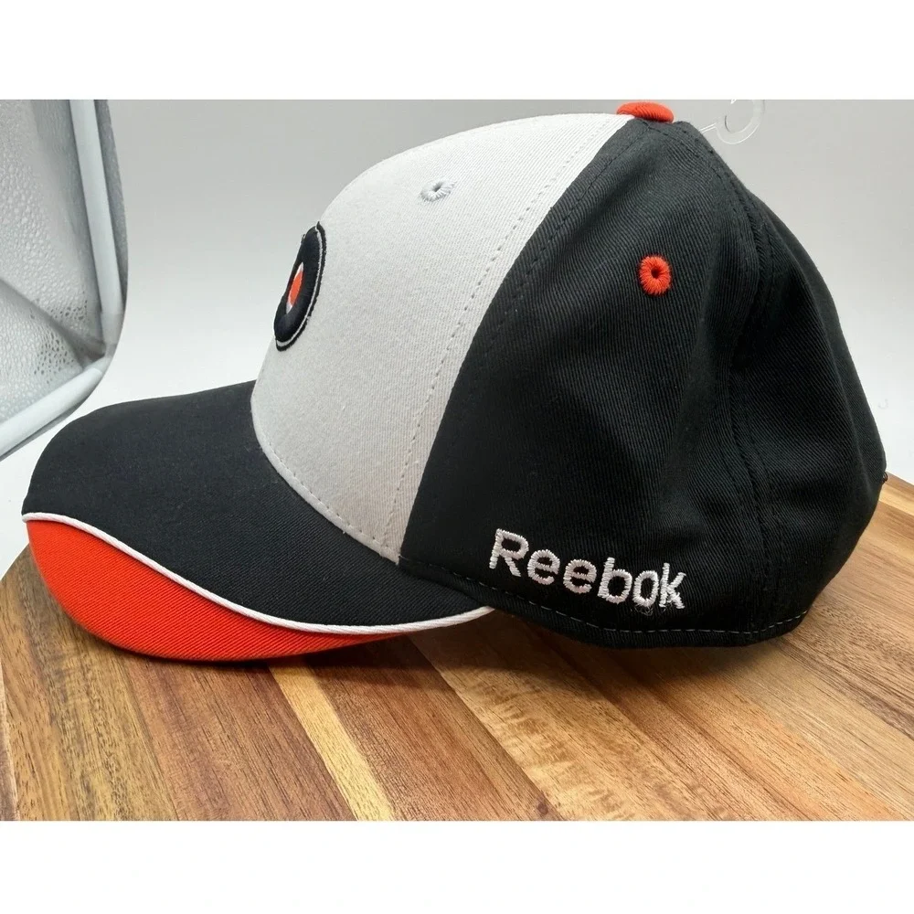 New Lot of 2 Philadelphia Flyers NHL Reebok Hats Adjustable Face Off Headwear